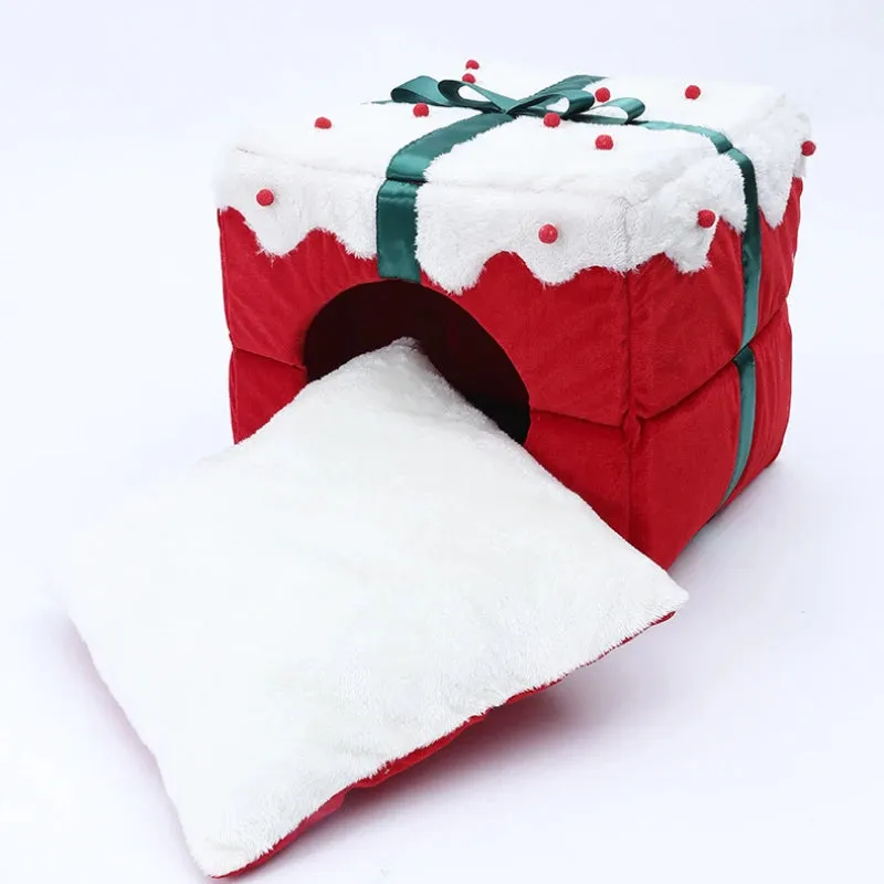 Christmas Cat Nest Large Space Pet Nest Fully Enclosed